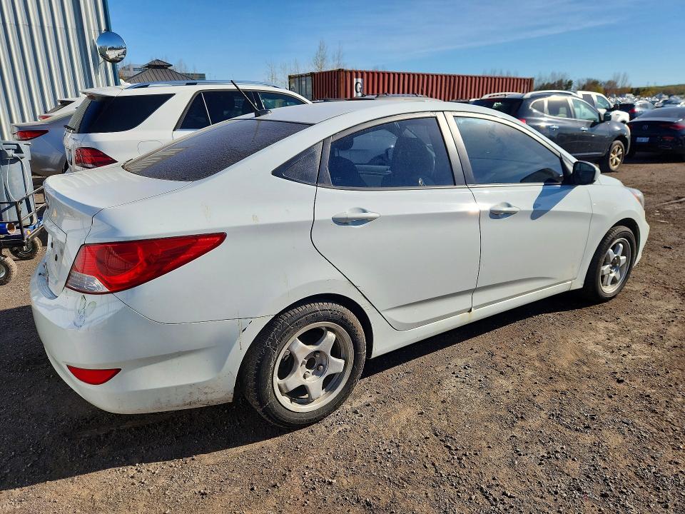 Продаж на аукціоні авто 2013 Hyundai Accent, vin: KMHCT4AE0DU477379, номер лоту: 53636386