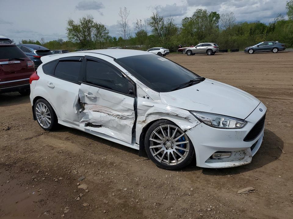 2018 Ford Focus მანქანა იყიდება აუქციონზე, vin: 1FADP3L99JL310307, აუქციონის ნომერი: 52429106