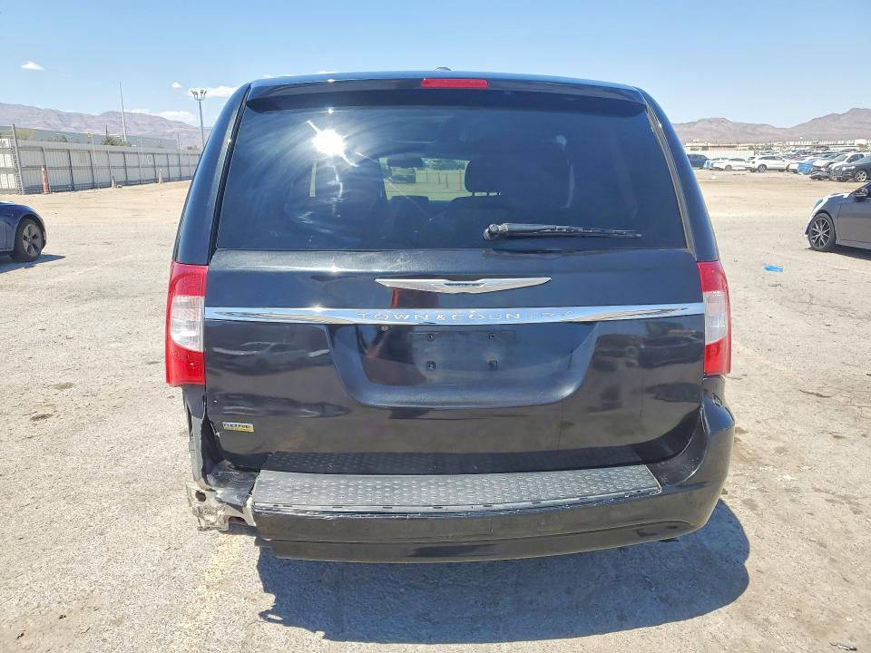 53110156 :رقم المزاد ، 2C4RC1CG8FR504131 vin ، 2015 Chrysler Town & Country مزاد بيع