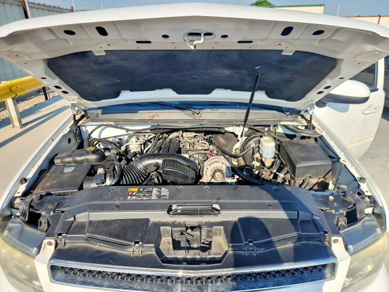 2014 Chevrolet Suburban მანქანა იყიდება აუქციონზე, vin: 1GNSCJE03ER234688, აუქციონის ნომერი: 54700026