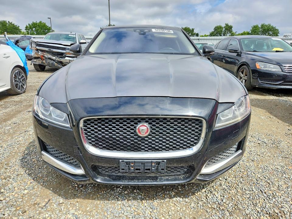 Продажа на аукционе авто 2017 Jaguar Xf, vin: SAJBD4BN0HCY47285, номер лота: 52250136
