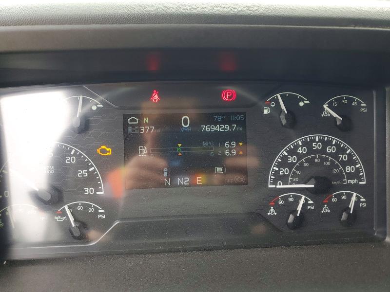 52699666 :رقم المزاد ، 4V4NC9EH9LN240515 vin ، 2020 Volvo Vn مزاد بيع