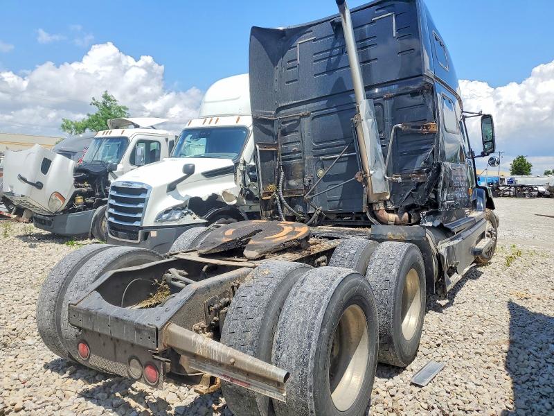 Aukcja sprzedaży 2000 Volvo Vnl, vin: 4V4ND3JJ0YN243734, numer aukcji: 55330276