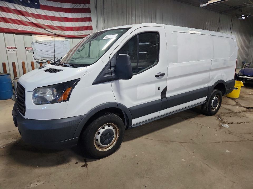 2015 Ford Transit მანქანა იყიდება აუქციონზე, vin: 1FTYR1ZM0FKB21547, აუქციონის ნომერი: 52354866