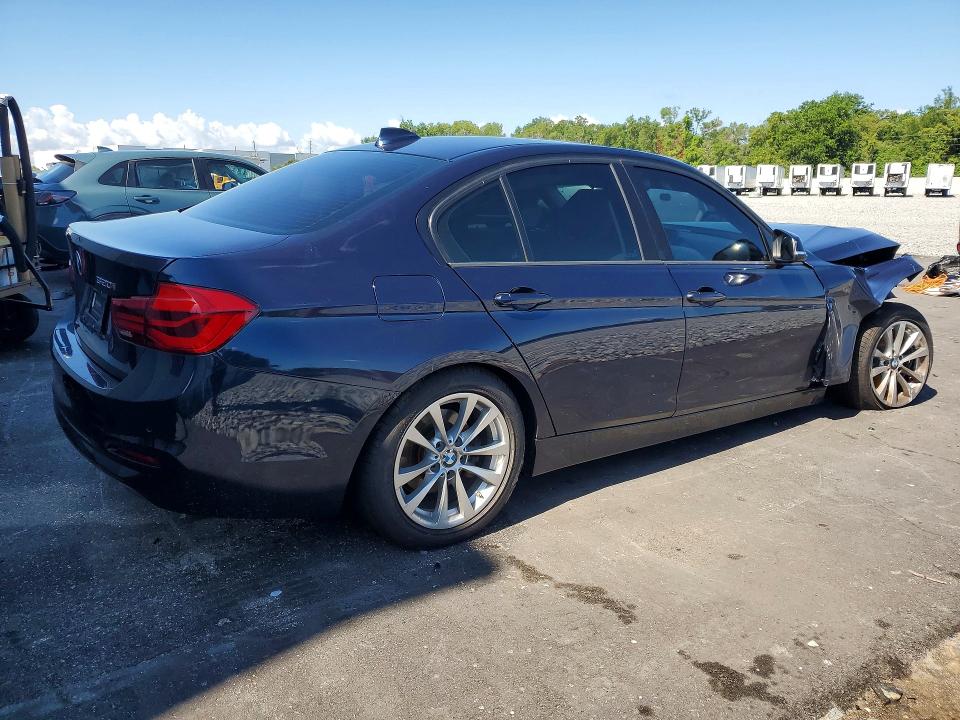 53737646 :رقم المزاد ، WBA8E1G3XHNU16336 vin ، 2017 Bmw 320 مزاد بيع