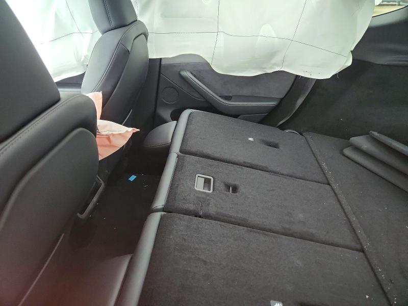 53384406 :رقم المزاد ، 7SAYGDEEXTF530687 vin ، 2026 Tesla Model Y مزاد بيع