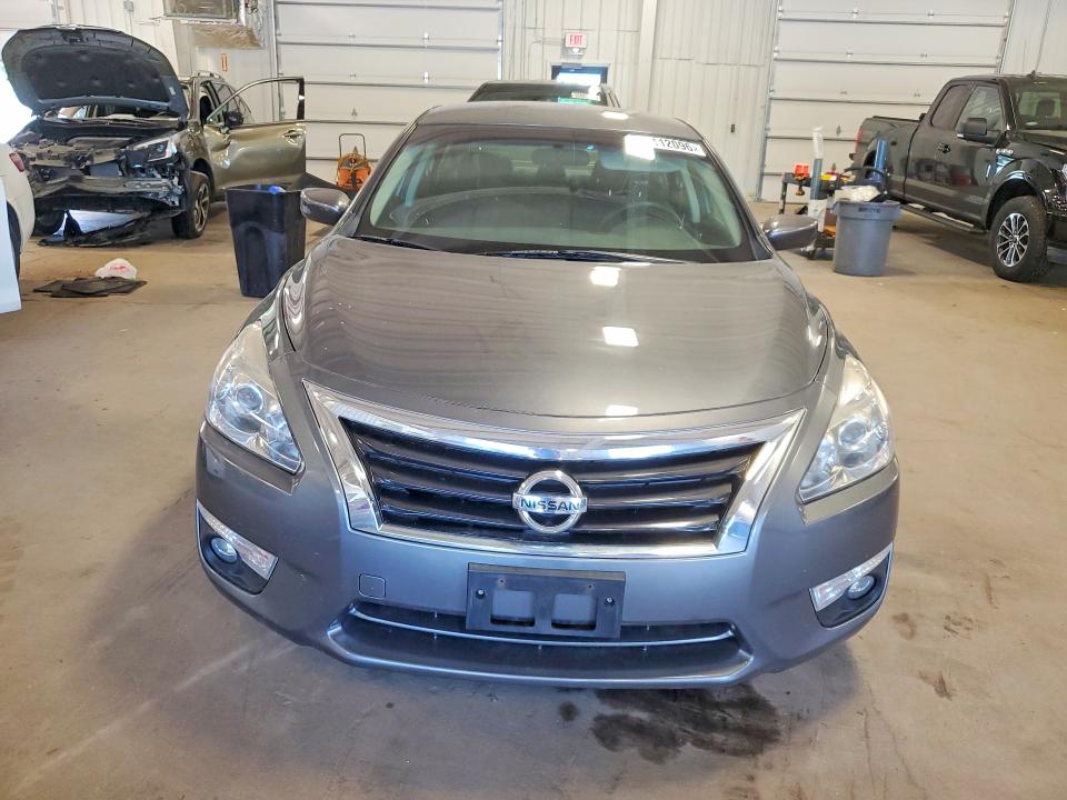 2015 Nissan Altima მანქანა იყიდება აუქციონზე, vin: 1N4AL3AP2FN306997, აუქციონის ნომერი: 55112096