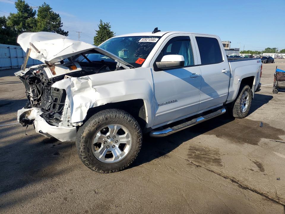 Auction sale of the 2017 Chevrolet Silverado, vin: 3GCUKREC9HG510261, lot number: 52821346