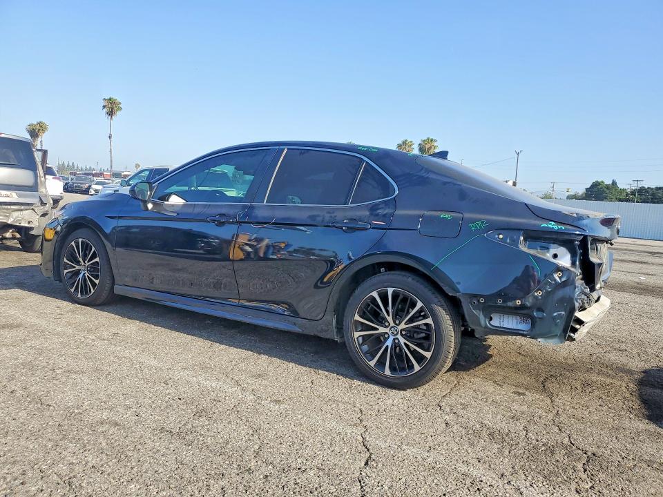 53592976 :رقم المزاد ، 4T1B11HK2KU257119 vin ، 2019 Toyota Camry مزاد بيع