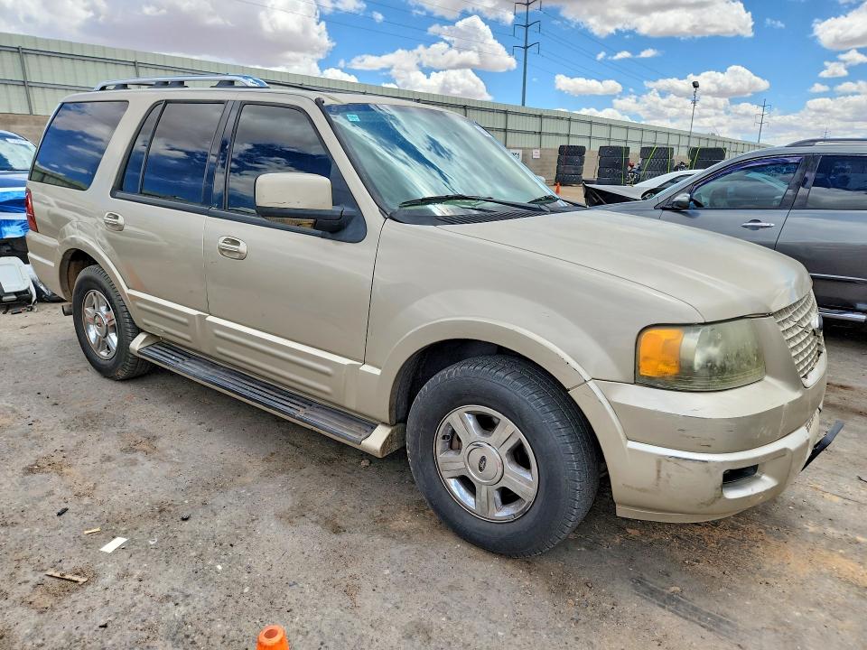 2005 Ford Expedition მანქანა იყიდება აუქციონზე, vin: 1FMFU20535LA58675, აუქციონის ნომერი: 52657376