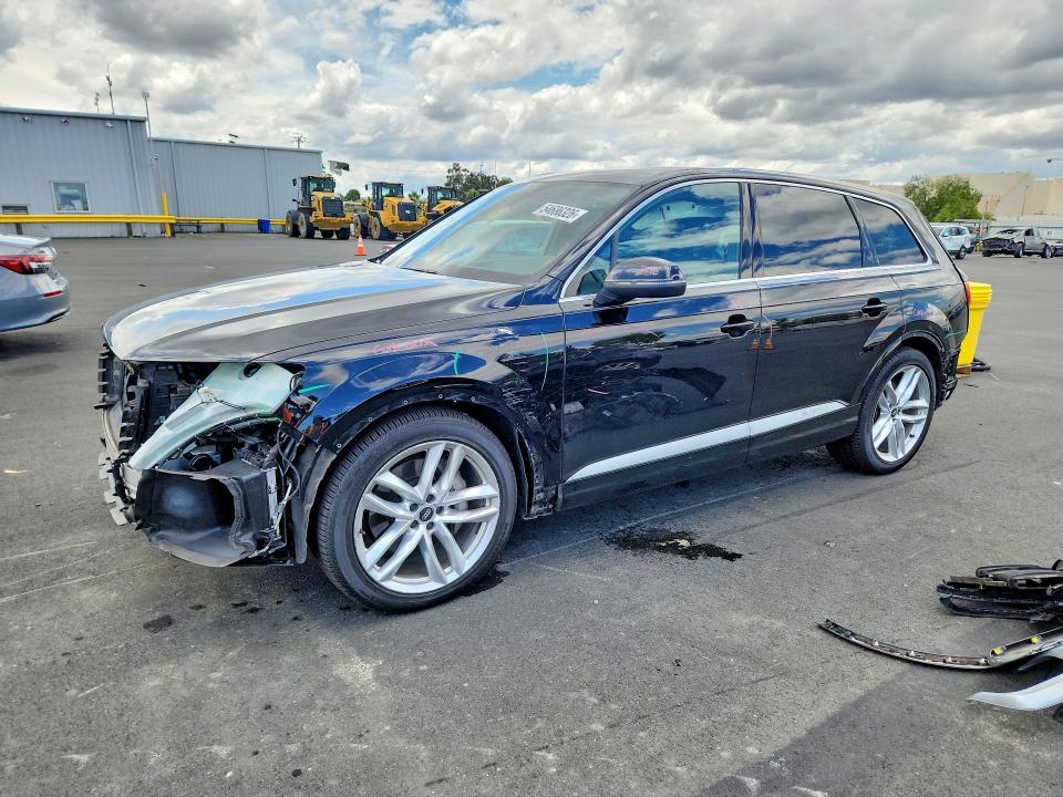 Продаж на аукціоні авто 2017 Audi Q7, vin: WA1VAAF71HD053754, номер лоту: 54686326