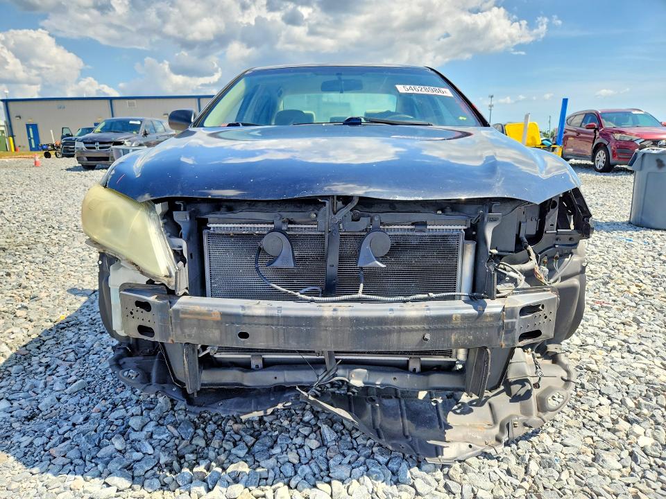 54628986 :رقم المزاد ، 4T1BF3EKXBU682069 vin ، 2011 Toyota Camry مزاد بيع