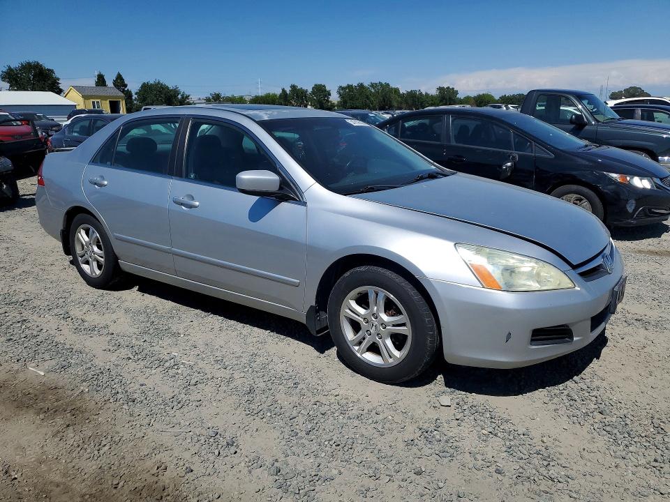 54709506 :رقم المزاد ، 1HGCM56717A180937 vin ، 2007 Honda Accord مزاد بيع