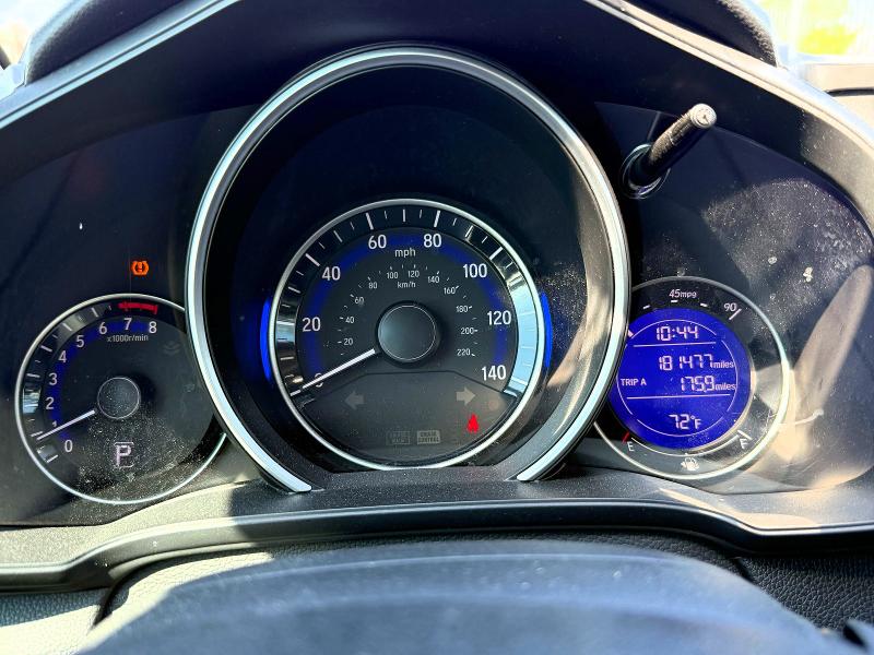 55173306 :رقم المزاد ، 3HGGK5H83FM776937 vin ، 2015 Honda Fit مزاد بيع