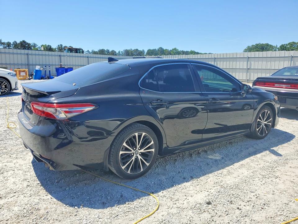 2019 Toyota Camry მანქანა იყიდება აუქციონზე, vin: 4T1B11HK7KU743179, აუქციონის ნომერი: 53695096