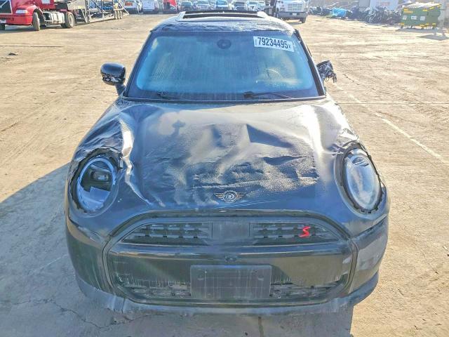 53295496 :رقم المزاد ، WMW23GD06S2W35165 vin ، 2025 Mini Cooper مزاد بيع