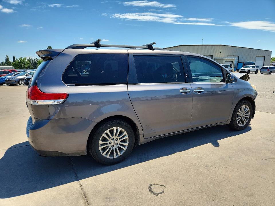 Продаж на аукціоні авто 2011 Toyota Sienna, vin: 5TDYK3DC1BS117623, номер лоту: 55108006