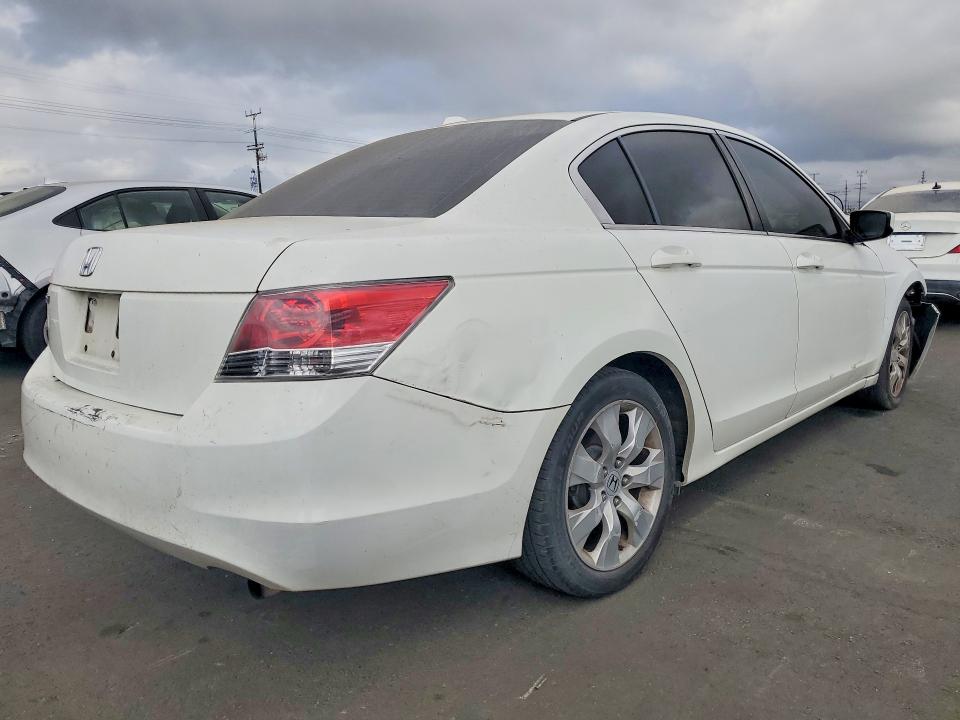 Продаж на аукціоні авто 2008 Honda Accord, vin: JHMCP26818C044082, номер лоту: 55110016