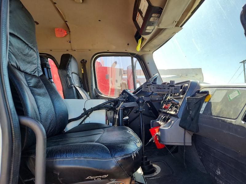 Продаж на аукціоні авто 2016 Freightliner 108sd, vin: 1FVHG5CY1GHHU8675, номер лоту: 53767346