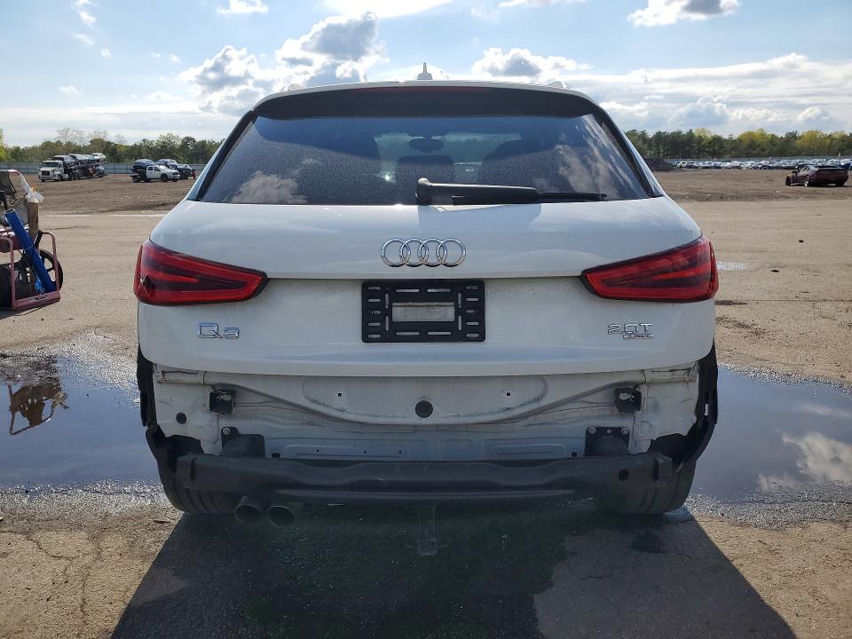 2015 Audi Q3 მანქანა იყიდება აუქციონზე, vin: WA1EFCFS4FR012407, აუქციონის ნომერი: 53772096