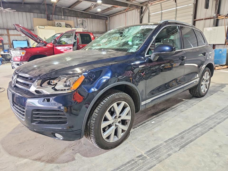 54814536 :رقم المزاد ، WVGEP9BPXED013575 vin ، 2014 Volkswagen Touareg مزاد بيع