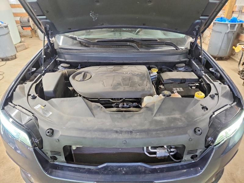 54492516 :رقم المزاد ، 1C4PJLLX1KD360444 vin ، 2019 Jeep Cherokee مزاد بيع