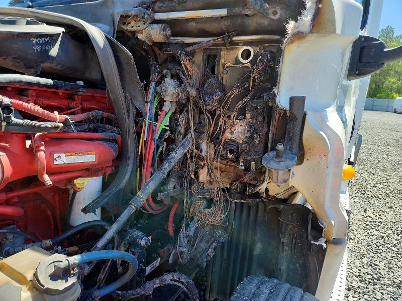 2013 Freightliner Cascadia მანქანა იყიდება აუქციონზე, vin: 1FUJGLBG4DSBZ9510, აუქციონის ნომერი: 53513336