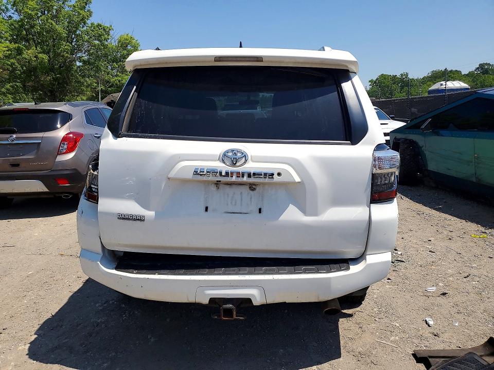 53518156 :رقم المزاد ، JTEBU5JR5J5594494 vin ، 2018 Toyota 4runner مزاد بيع