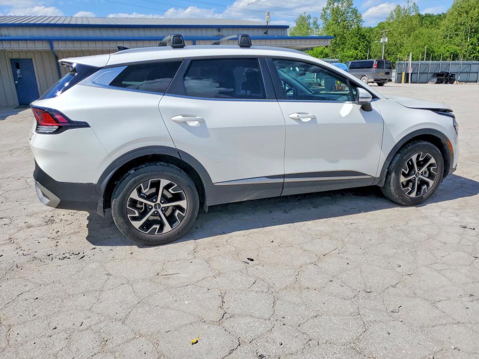 Продажа на аукционе авто 2023 Kia Sportage, vin: KNDPVCAG1P7113454, номер лота: 52670326
