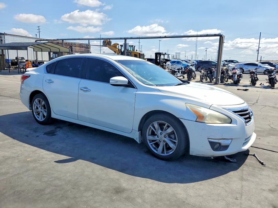 Продажа на аукционе авто 2013 Nissan Altima, vin: 1N4AL3AP8DN526268, номер лота: 52763706