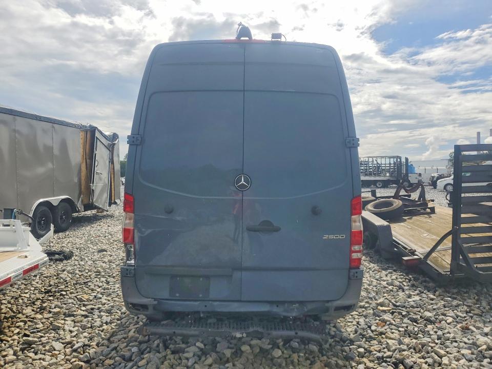 Продажа на аукционе авто 2018 Mercedes Benz Sprinter, vin: WD3PE7CD1JP638297, номер лота: 55054586