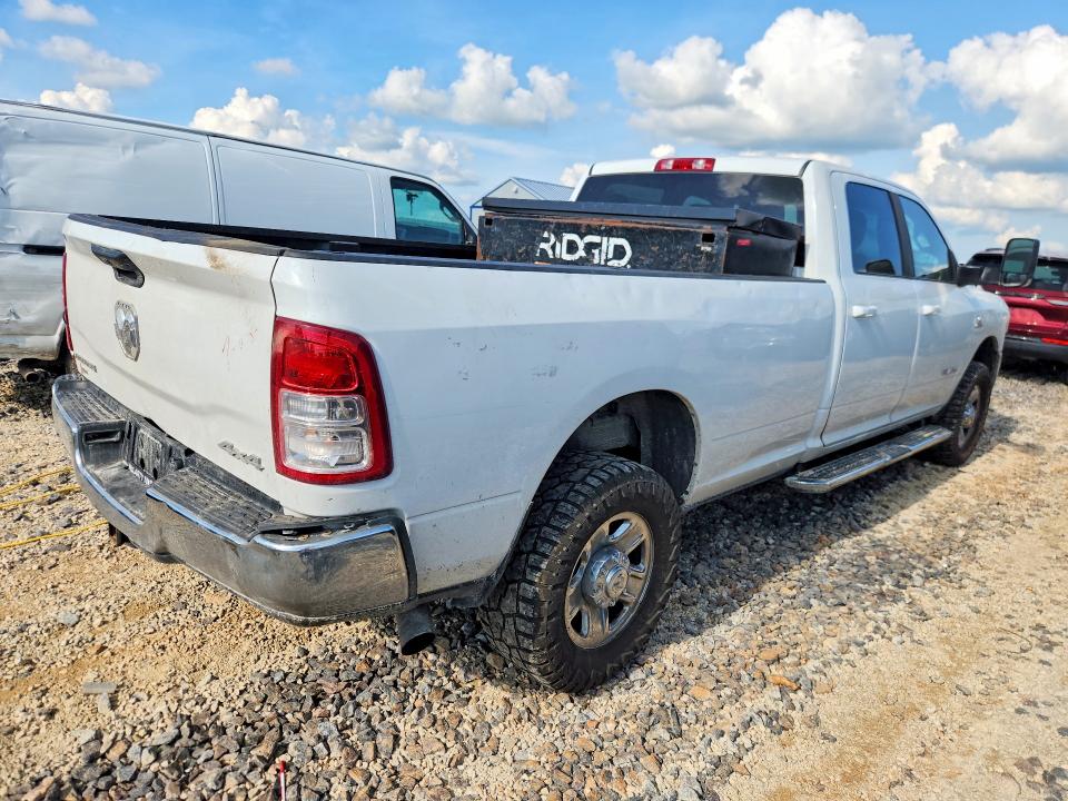 55128756 :رقم المزاد ، 3C6UR5JLXMG542082 vin ، 2021 Ram 2500 مزاد بيع