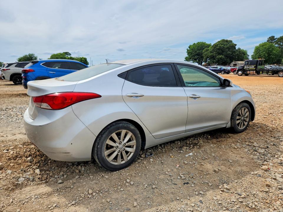Продажа на аукционе авто 2012 Hyundai Elantra, vin: 5NPDH4AE7CH124625, номер лота: 52405156