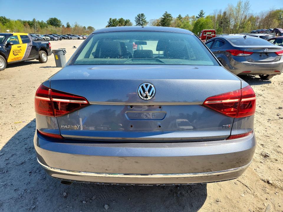 2018 Volkswagen Passat მანქანა იყიდება აუქციონზე, vin: 1VWAA7A36JC000598, აუქციონის ნომერი: 52332656