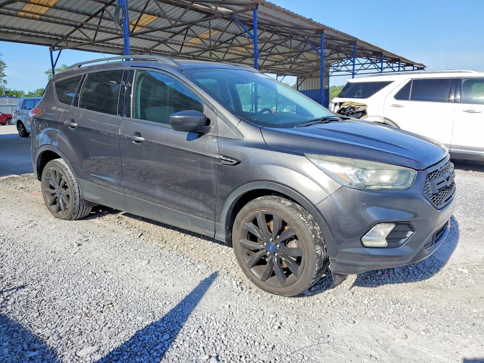 Продажа на аукционе авто 2017 Ford Escape, vin: 1FMCU9GDXHUA31514, номер лота: 52288926