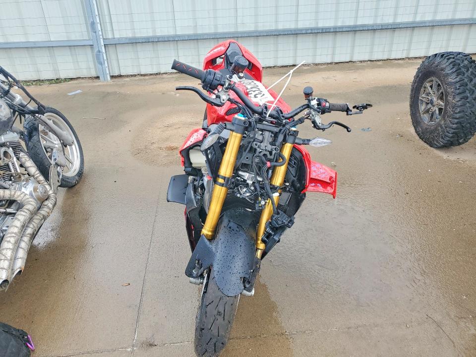 Aukcja sprzedaży 2026 Ducati Streetfighter, vin: ZDMFAK6W8TB002493, numer aukcji: 53509286