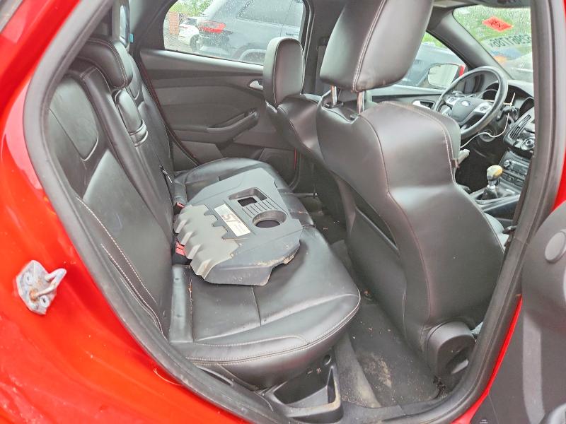 52961786 :رقم المزاد ، 1FADP3L90EL329334 vin ، 2014 Ford Focus مزاد بيع