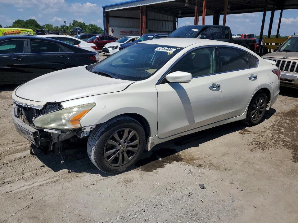 2015 Nissan Altima მანქანა იყიდება აუქციონზე, vin: 1N4AL3AP9FC573582, აუქციონის ნომერი: 52756496