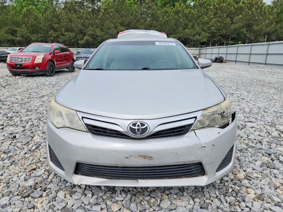 2014 Toyota Camry მანქანა იყიდება აუქციონზე, vin: 4T4BF1FK8ER384813, აუქციონის ნომერი: 52505076