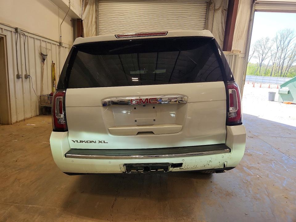 Продаж на аукціоні авто 2016 Gmc Yukon Xl, vin: 1GKS2HKJ4GR156396, номер лоту: 53091296