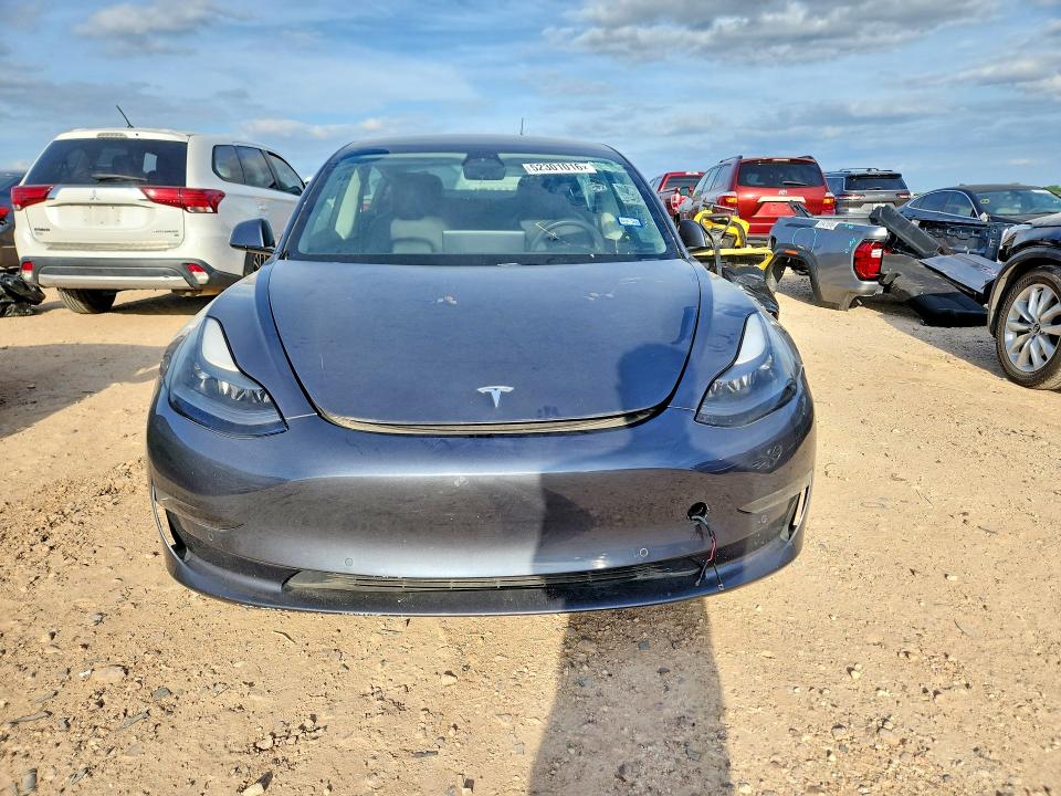 2021 Tesla Model 3 მანქანა იყიდება აუქციონზე, vin: 5YJ3E1EB7MF973866, აუქციონის ნომერი: 52301016