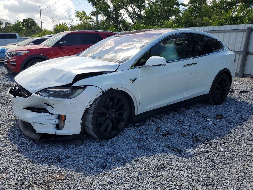 Продажа на аукционе авто 2017 Tesla Model X, vin: 5YJXCBE28HF043879, номер лота: 51303206