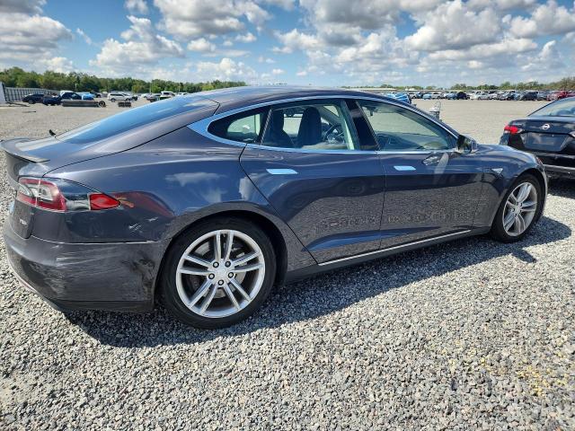 2014 Tesla Model S მანქანა იყიდება აუქციონზე, vin: 5YJSA1H13EFP59758, აუქციონის ნომერი: 53717286