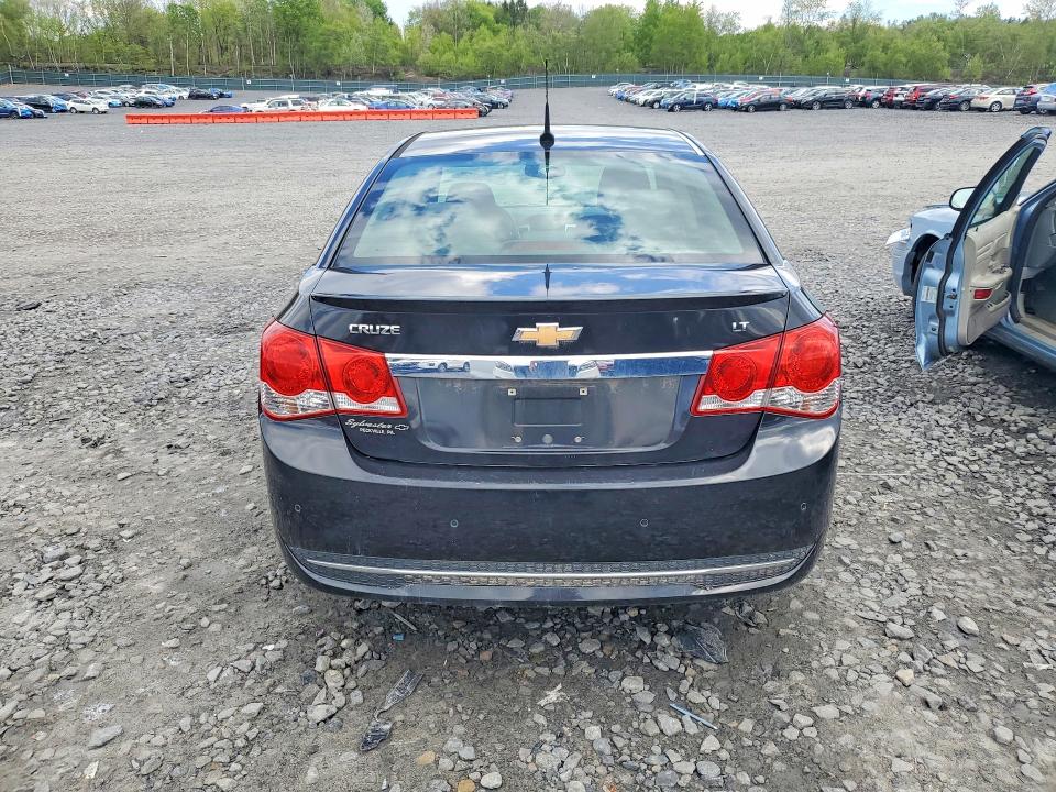 52583076 :رقم المزاد ، 1G1PF5S91B7231952 vin ، 2011 Chevrolet Cruze مزاد بيع