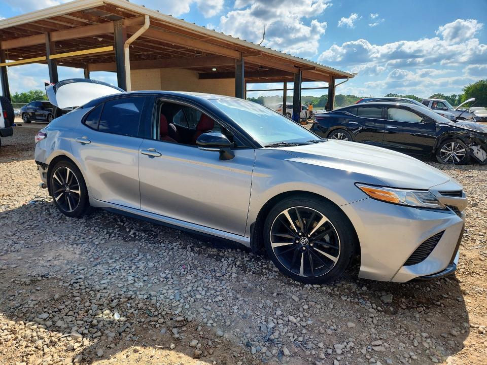53433836 :رقم المزاد ، 4T1K61AK3LU301173 vin ، 2020 Toyota Camry مزاد بيع