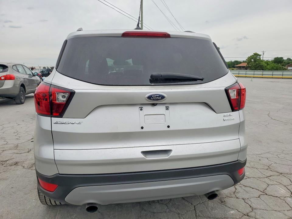 52623946 :رقم المزاد ، 1FMCU0HD0KUB26083 vin ، 2019 Ford Escape مزاد بيع