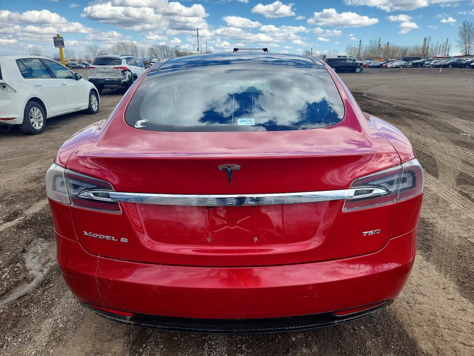 52128736 :رقم المزاد ، 5YJSA1E24HF184426 vin ، 2017 Tesla Model S مزاد بيع
