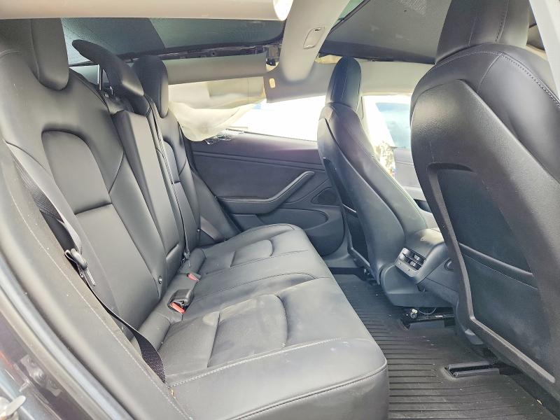 54650606 :رقم المزاد ، 5YJ3E1EA9JF019042 vin ، 2018 Tesla Model 3 مزاد بيع