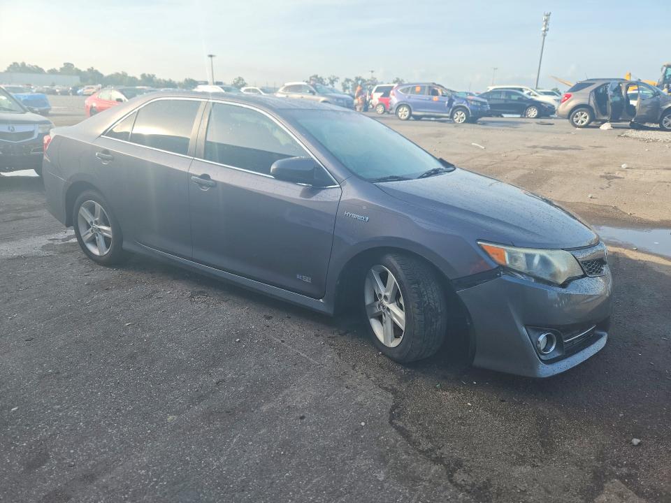 2014 Toyota Camry Hybrid მანქანა იყიდება აუქციონზე, vin: 4T1BD1FK0EU129718, აუქციონის ნომერი: 55280596
