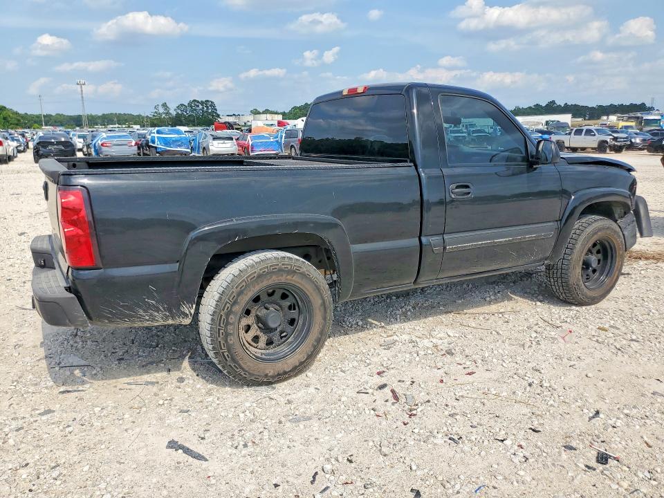 2003 Chevrolet Silverado მანქანა იყიდება აუქციონზე, vin: 1GCEC14V63Z102881, აუქციონის ნომერი: 54818206